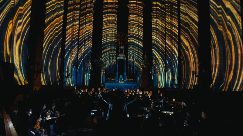 Le spectacle Luminiscence avec concert immersif pour plonger en musique dans la monumentale Saint-Eustache