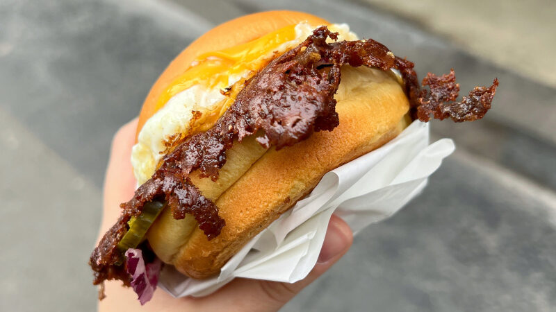 Round Egg Buns, des sandwiches à l’oeuf affriolants au canal Saint-Martin