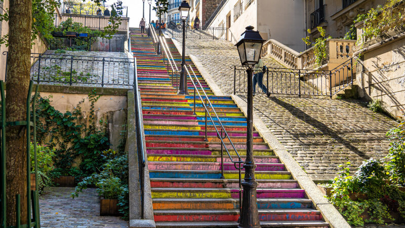 Une course verticale et solidaire qui fait grimper les escaliers de la Butte Montmartre