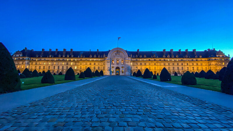 Mission aux Invalides : le jeu immersif nocturne à vivre au musée de l’Armée