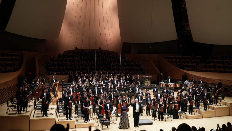 Le Stanford University Symphony en concert au Palais des Congrès de Versailles