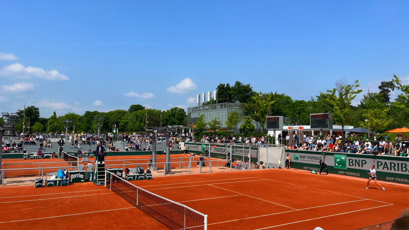 Roland-Garros 2024 : combien gagnent les ramasseurs de balles ?