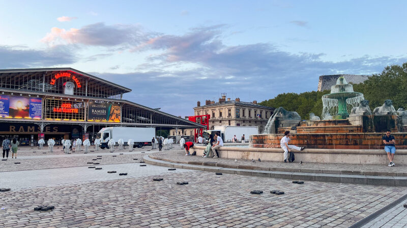 Nuit Blanche 2024 à la Petite Halle à Paris : une soirée animée par un homme-orchestre