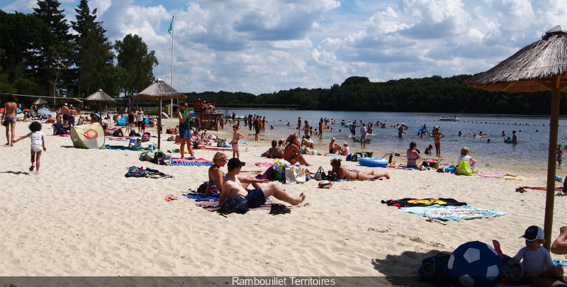 Base de Loisirs des Étangs de Hollande, la plage et baignade nature en Yvelines est ouverte