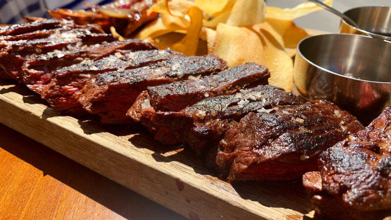 Les restaurants de viande en terrasse à Paris, nos bonnes adresses