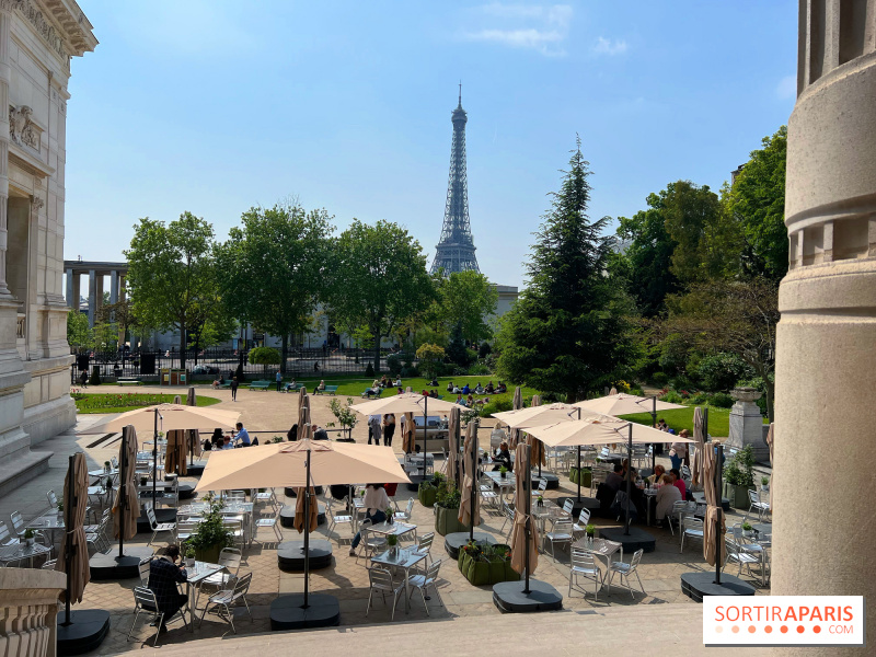 14 juillet 2024 : dîner de fête au restaurant Les Petites Mains avec vue sur la Tour Eiffel