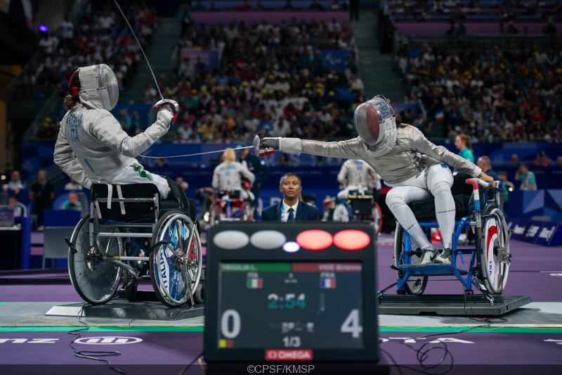 Jeux Paralympiques : petite finale de sabre femme catégeorie B, un match sous haute tension