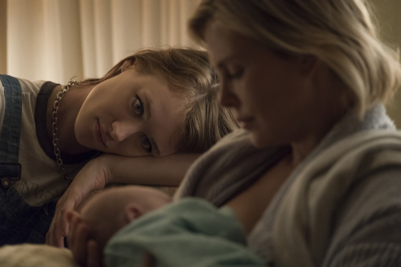 Tully : une comédie dramatique poignante avec Charlize Theron sur Prime Video