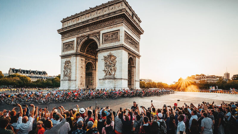 Tour de France 2025 : découvrez les différentes étapes et le parcours de cette édition