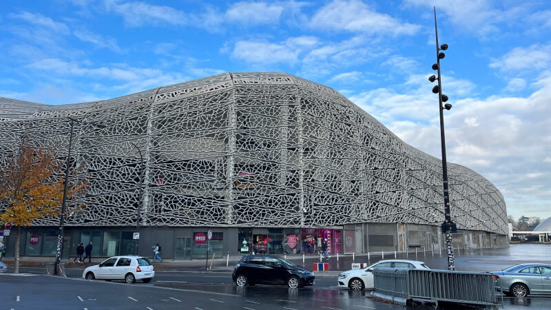 Un match de rugby entre l’Armée de Terre et la Marine nationale le 11 novembre, au stade Jean Bouin