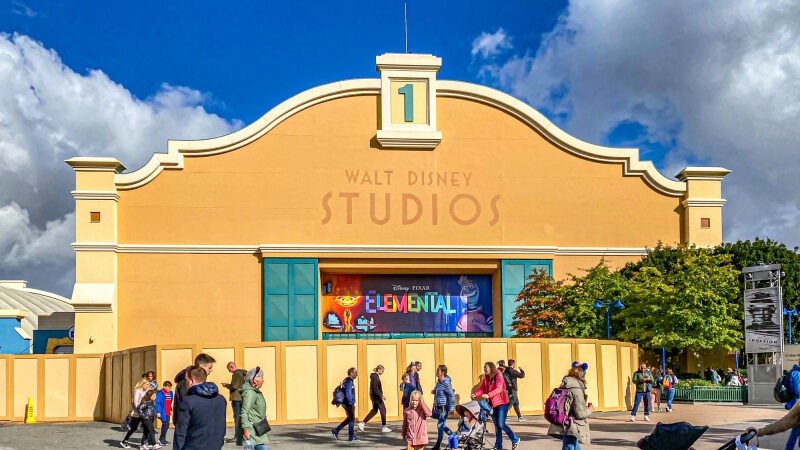 Disneyland Paris : la refonte du Studio 1 aux Walt Disney Studios se montre de nouveau