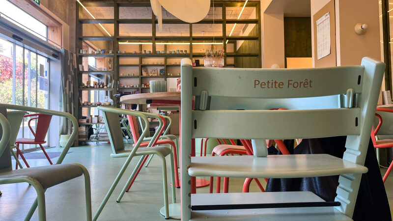 Petite Forêt, le café pour enfants avec ateliers et aire de jeux, dans le 8e arrondissement