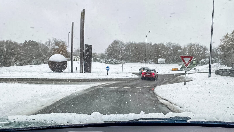 Alerte neige et verglas : Des perturbations en cours sur l’A6 et l’A36