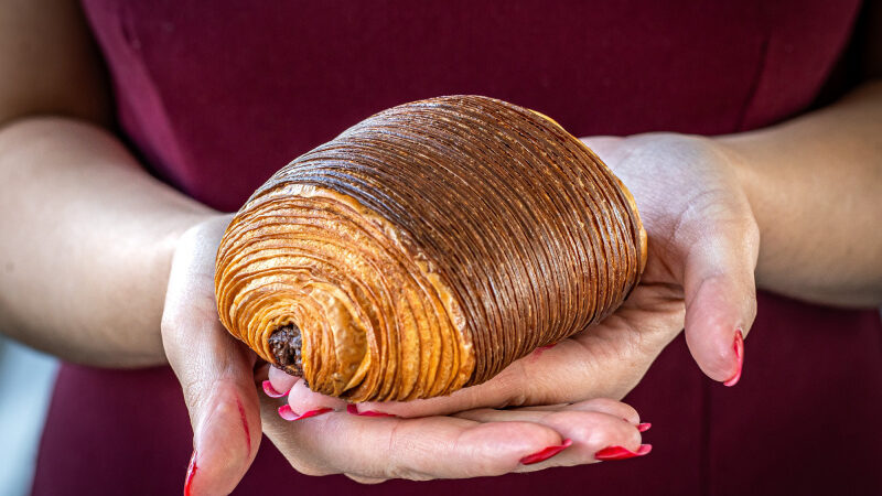 Meilleur pain au chocolat de France 2024 : un boulanger d’Île-de-France sacré vainqueur