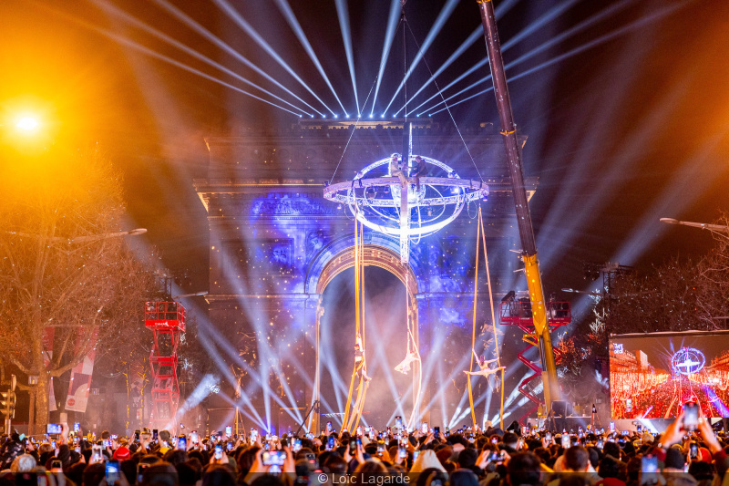 Nouvel An 2025 aux Champs-Elysées : feu d’artifice & video mapping à l’Arc de Triomphe, le programme