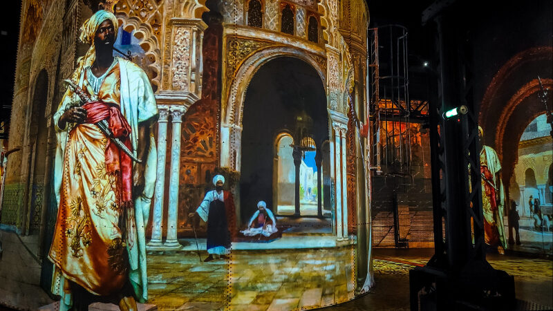 Les Orientalistes : l’exposition de l’Atelier des Lumières qui nous fait voyager en Orient – photos