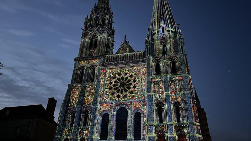 Bon plan : trois spectacles son et lumière gratuits, sur des cathédrales à moins d’1h de Paris