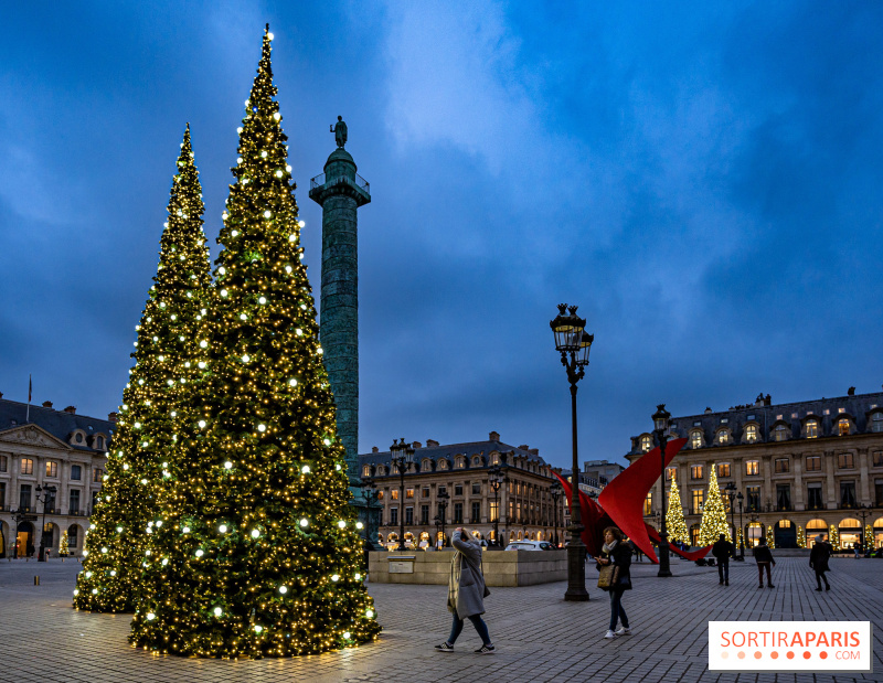 Les illuminations de Noël 2024 de la Place Vendôme à Paris